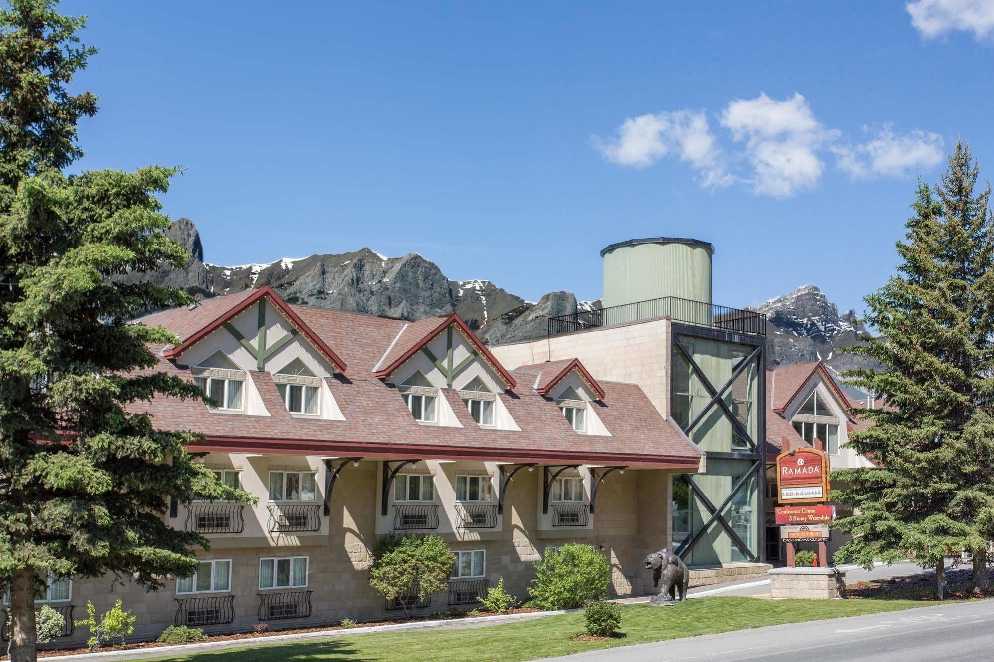 Canmore Inn & Suites Exteriér fotografie