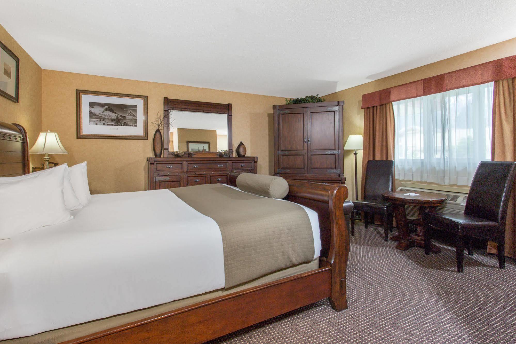 Canmore Inn & Suites Exteriér fotografie